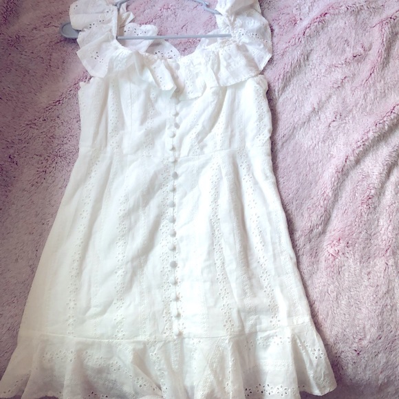 White dress - Picture 2 of 6